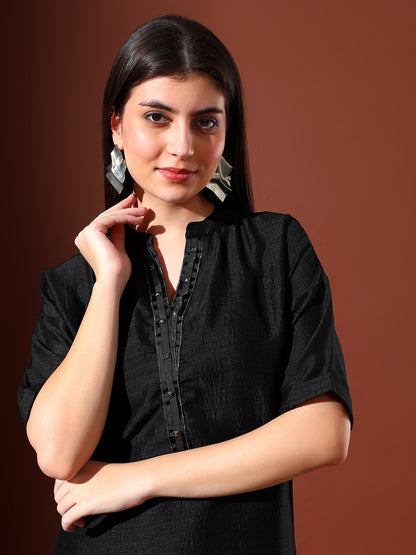 ShiftDresswithMetalliclace