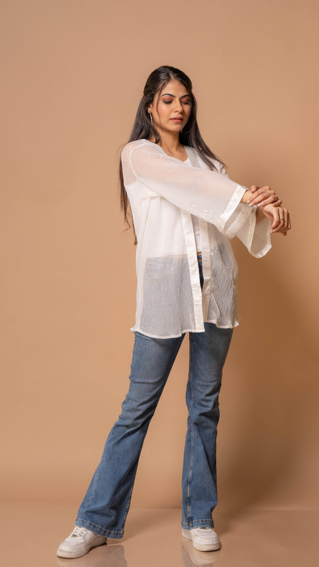 White Net Shrug – ourttire